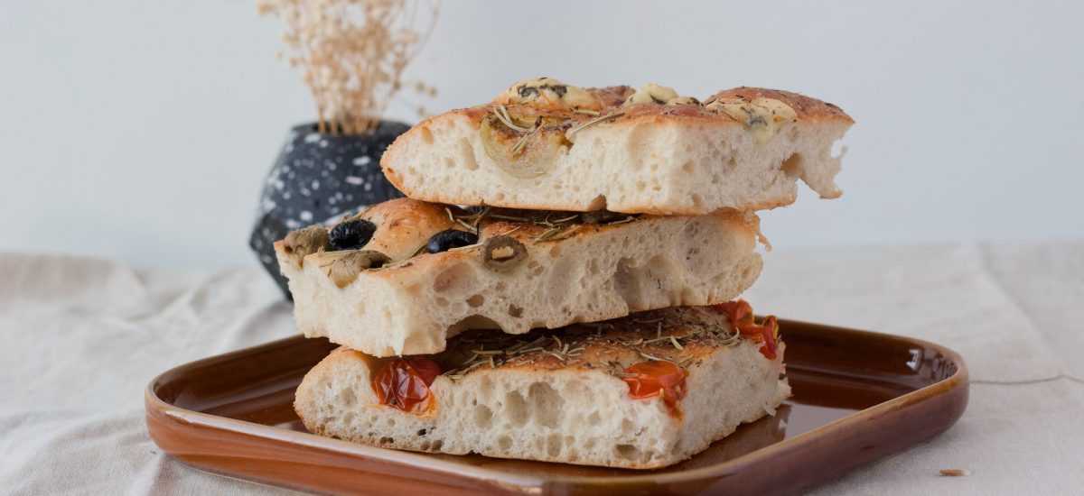 Focaccia (à ma manière) ricotta, pesto et parmesan