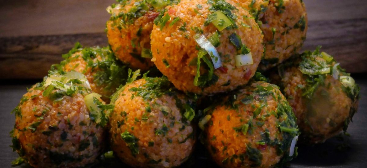 Boulettes de crevettes au citron vert, gingembre et basilic thaï