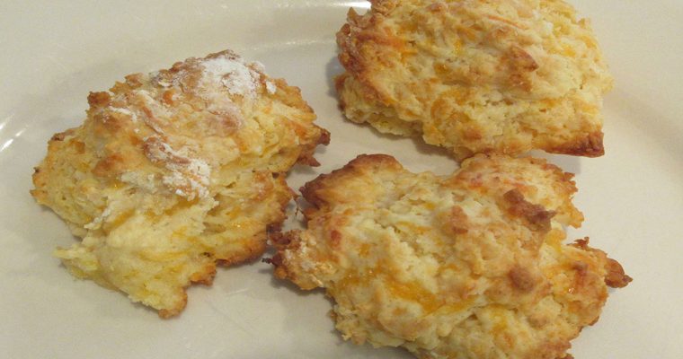 Biscuits à la crème sure et ciboulette