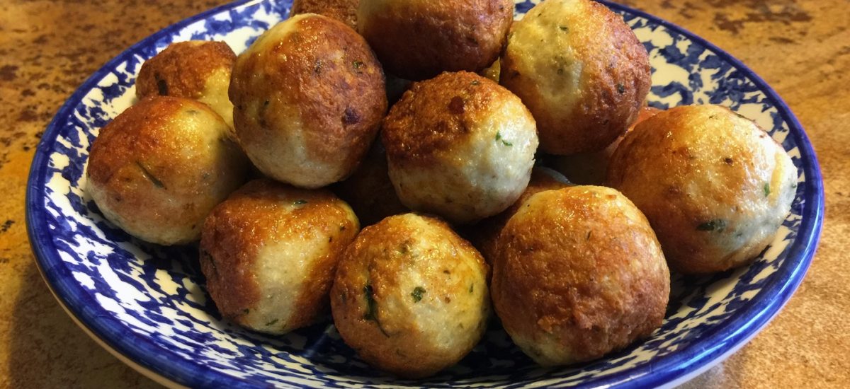 Boulettes de poulet au féta, citron et menthe