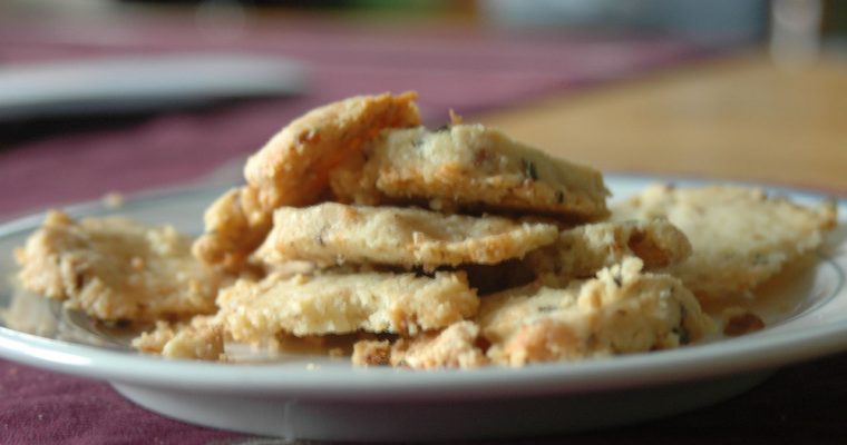 Biscuits au parmesan et poivre concassé