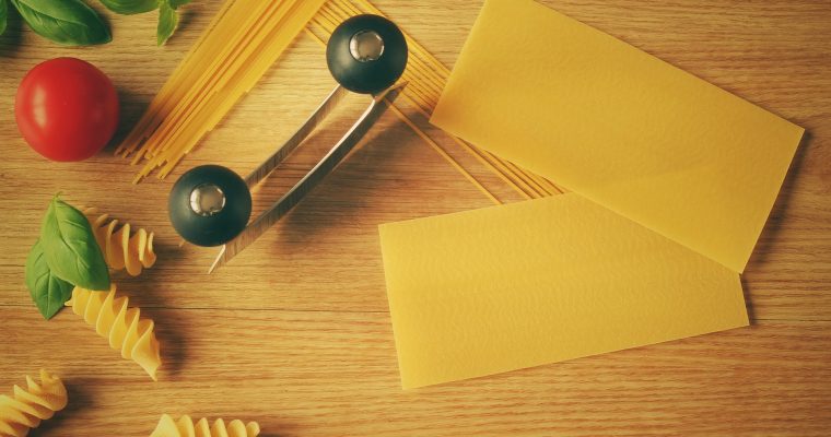 Lasagne au saumon fumé, champignons et pesto