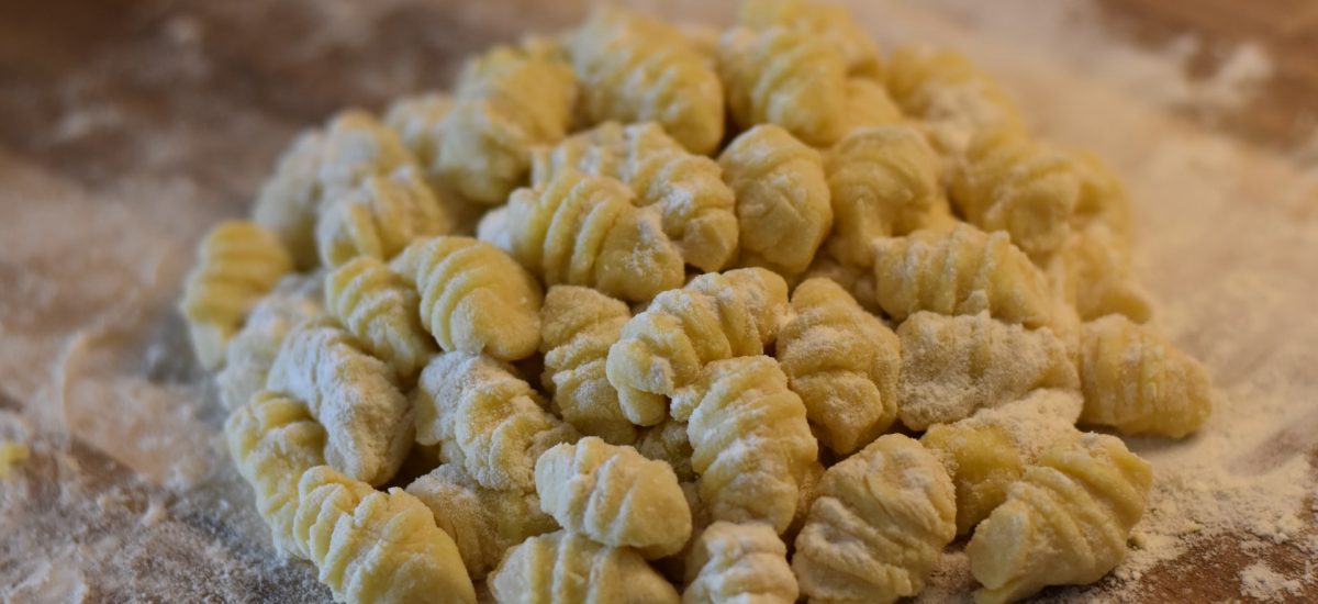 Gnocchi à la crème de courgettes et basilic