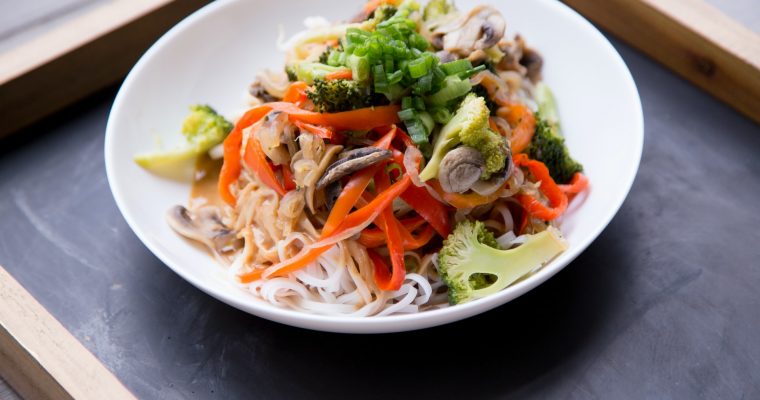 Salade japonaise de nouilles de riz