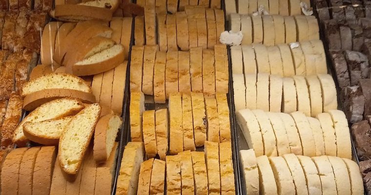 Biscotti au gouda fumé et pacanes