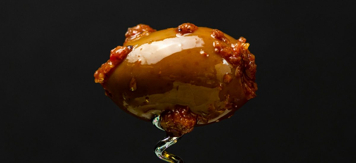 Muffins aux poivrons rôtis, feta et olives