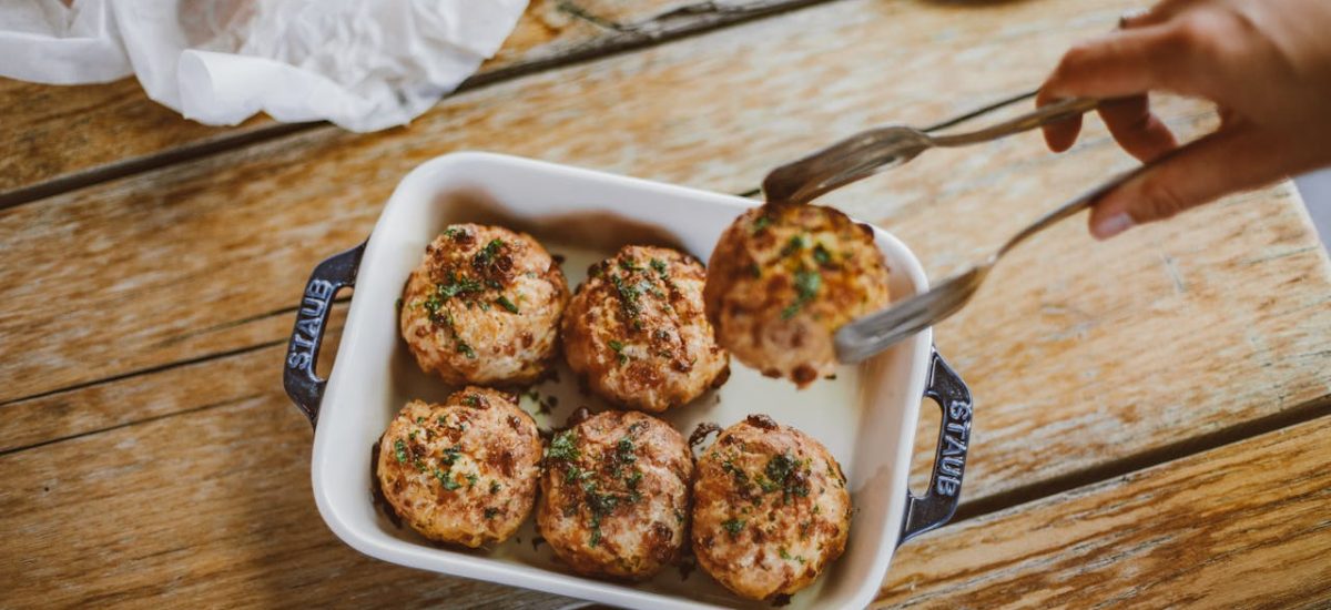 Boulettes de poulet ou porc au gingembre, citronnelle, et riz basmati