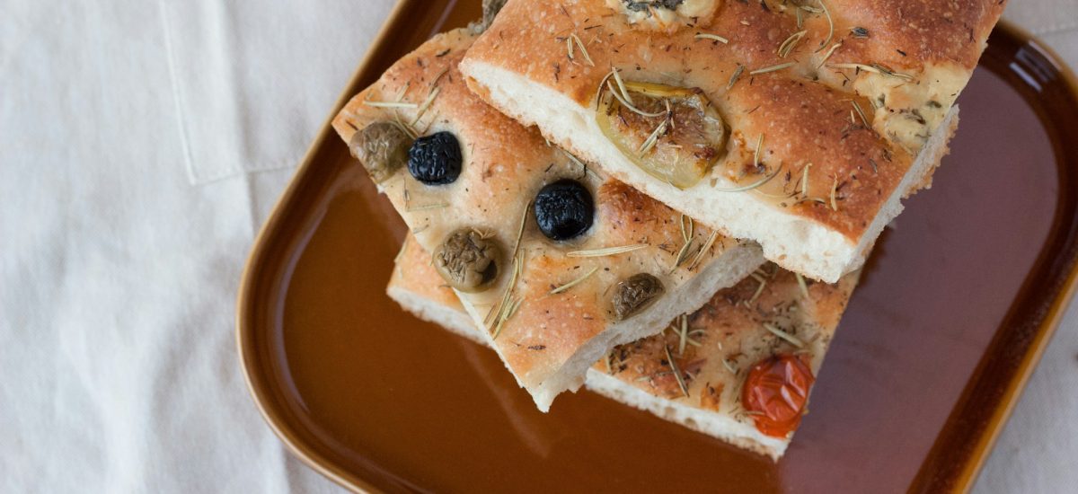 Focaccia à l&rsquo;ail et au romarin