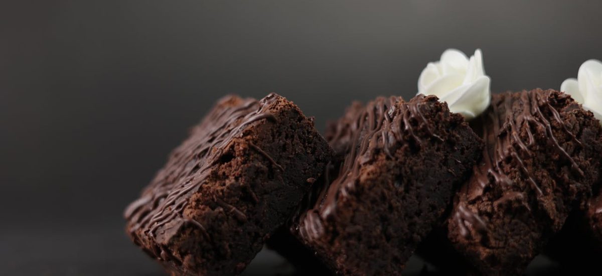 Brownies à la rhubarbe et crumble