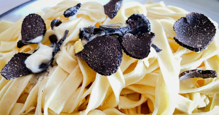 Truffes noires ou blanches: ce qui fait la différence